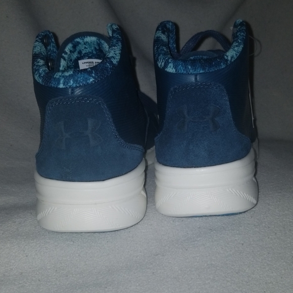 Under Armour - Picture 2 of 2